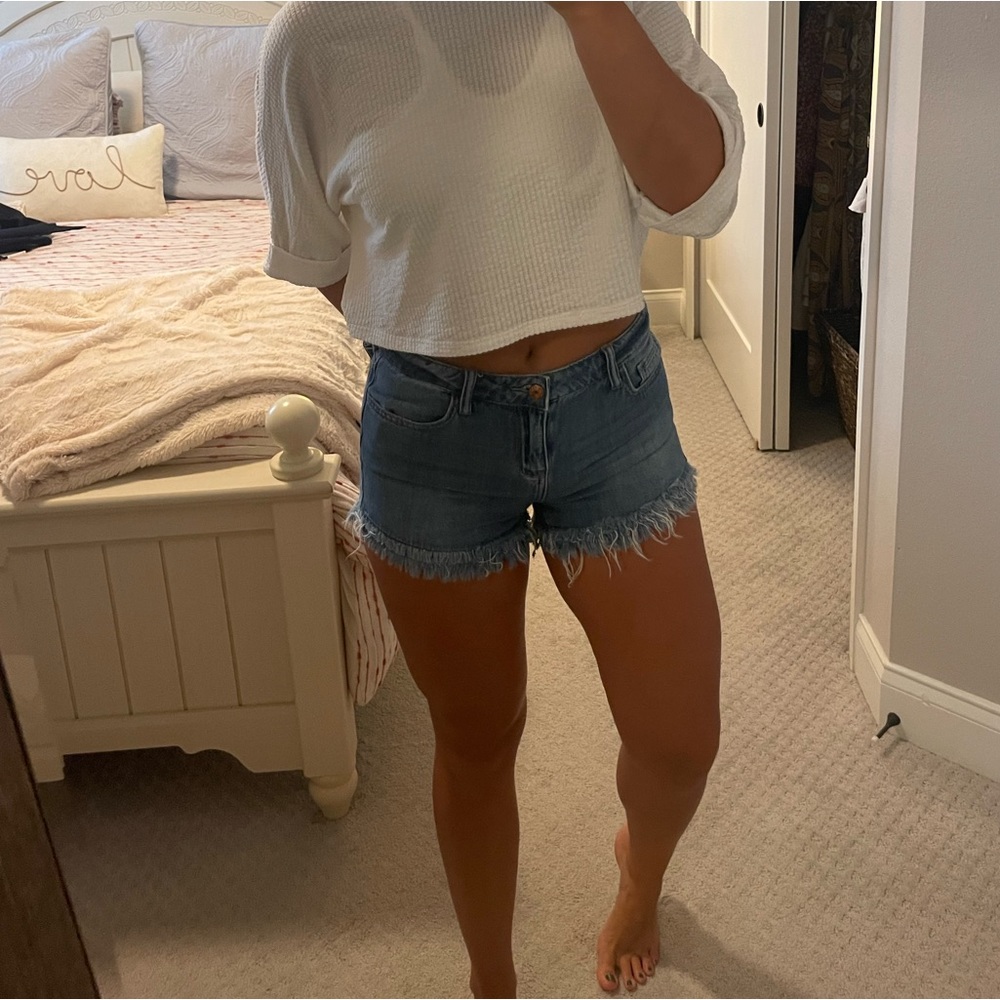fray hem shorts